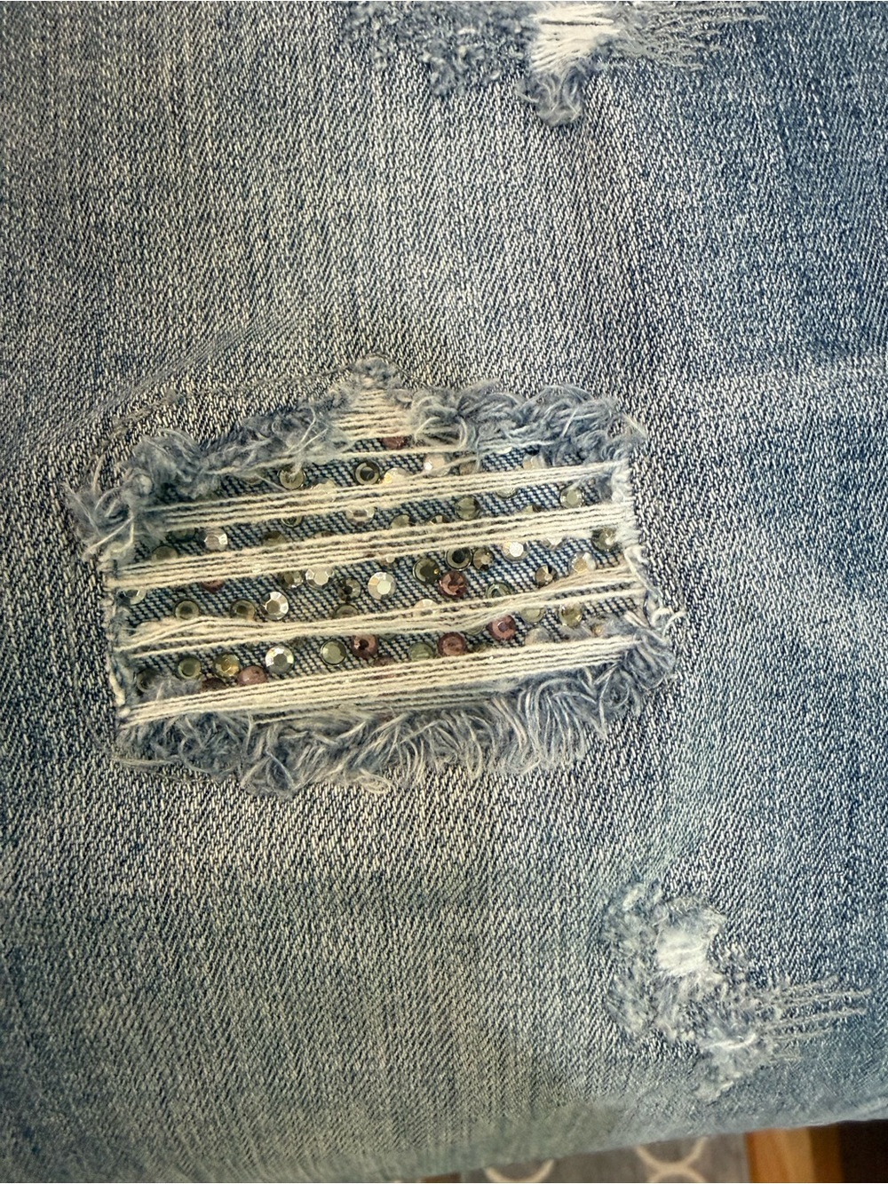 White House Black Market Washed Blue Skinny Jeans with Knee Rips - Picture 3 of 5